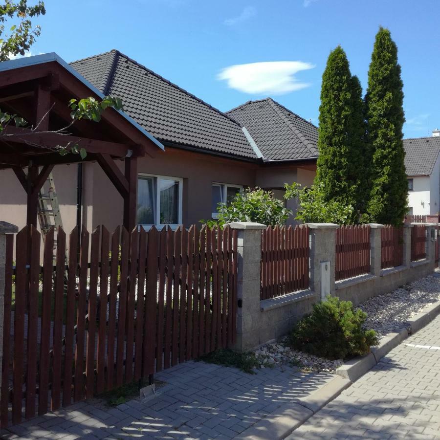Ji Apartment Modřice 外观 照片